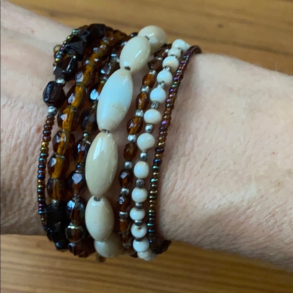 Bracelets - Picture 3 of 4